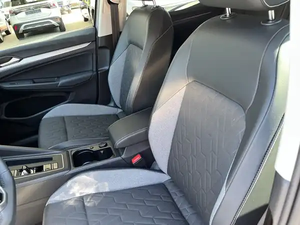 VW GOLF (16/22)