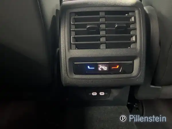 VW GOLF VARIANT (14/19)