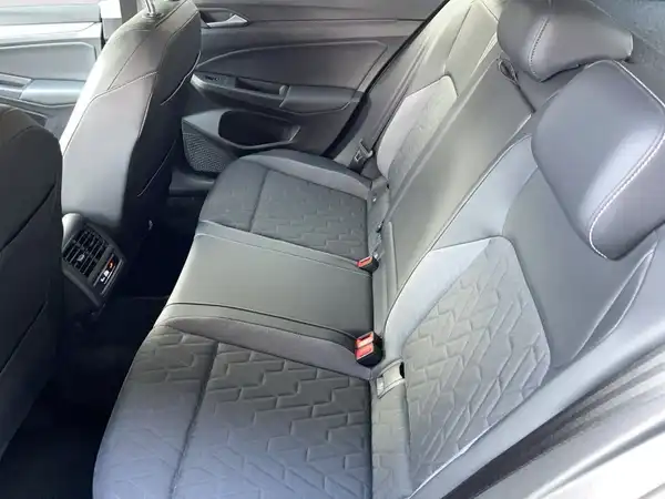 VW GOLF (12/22)