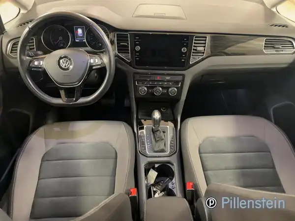 VW GOLF (8/16)
