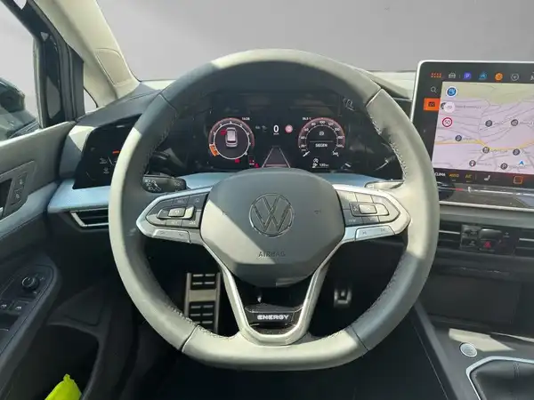 VW GOLF (11/19)
