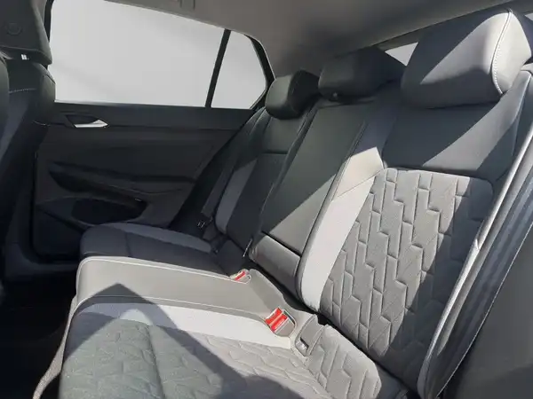 VW GOLF (14/19)
