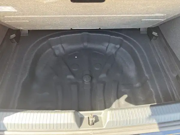 VW GOLF (19/19)