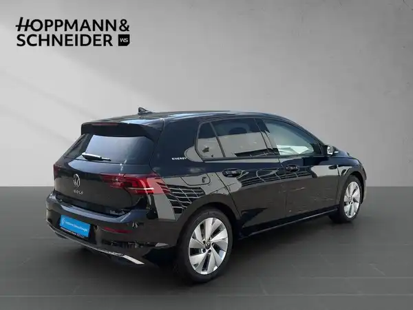 VW GOLF (4/19)