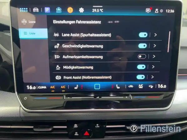 VW GOLF (11/18)