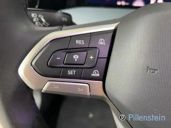 VW GOLF (9/18)