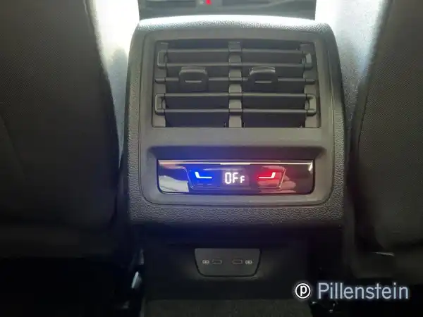 VW GOLF VARIANT (15/18)