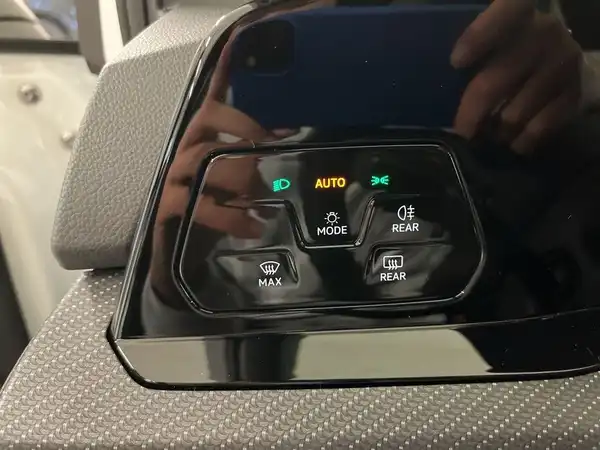 VW GOLF (18/27)