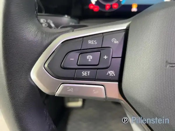 VW GOLF (9/16)