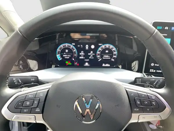 VW GOLF (10/21)