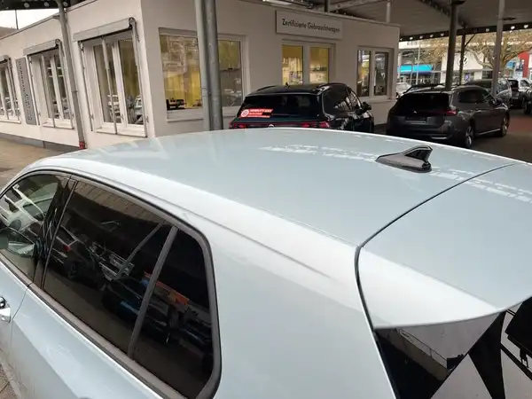 VW GOLF (12/17)