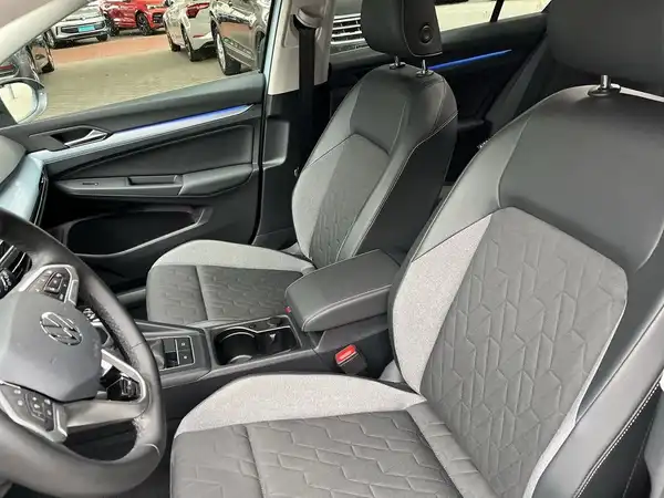 VW GOLF (13/17)