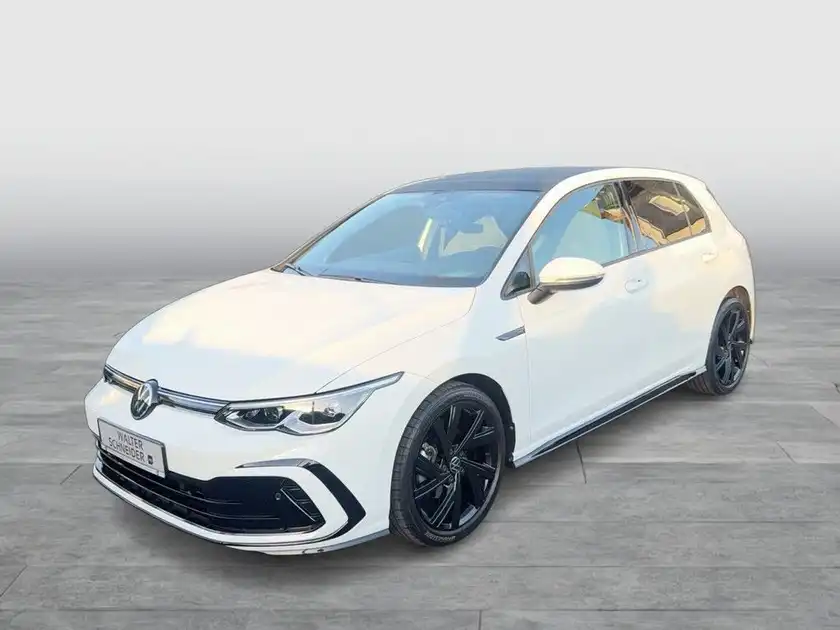 Auf dem Bild ist ein VW Golf in weißer Farbe von der Seite zu sehen.