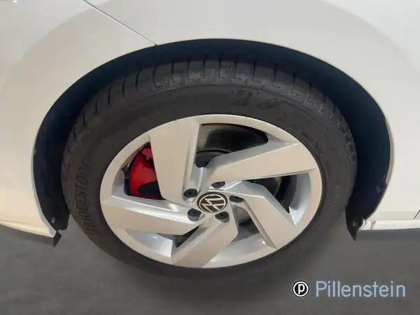 VW GOLF GTI (6/17)
