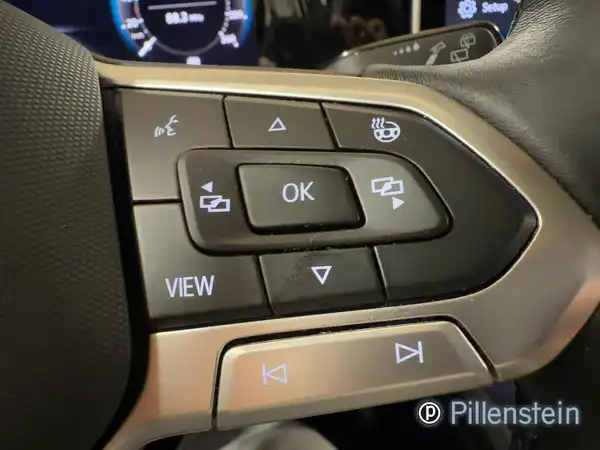 VW GOLF (16/19)