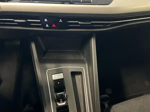 VW GOLF VARIANT (22/26)