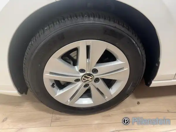 VW GOLF (8/8)