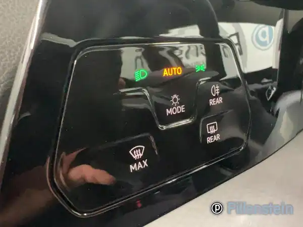 VW GOLF VARIANT (9/19)
