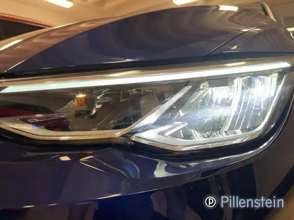 VW GOLF (17/18)