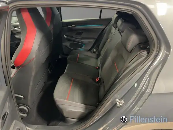 VW GOLF (10/17)