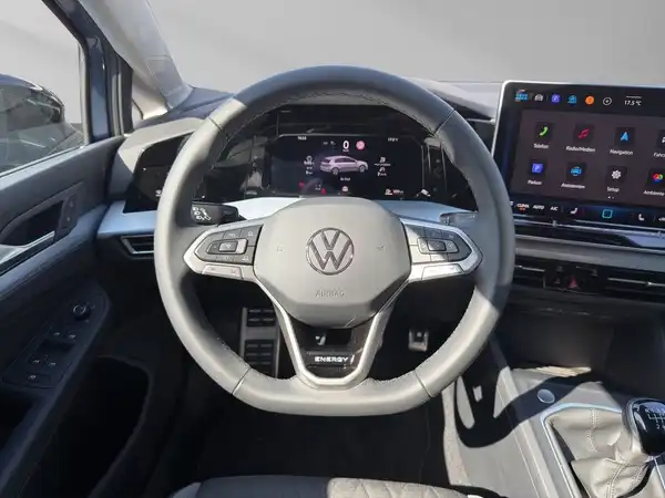 VW GOLF (11/19)