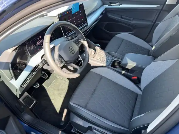 VW GOLF (13/19)