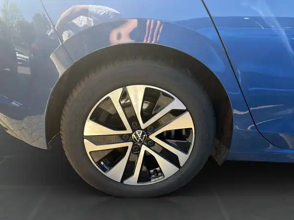 VW GOLF (19/19)