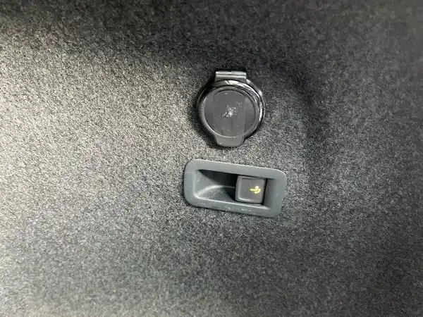 VW GOLF VARIANT (11/17)