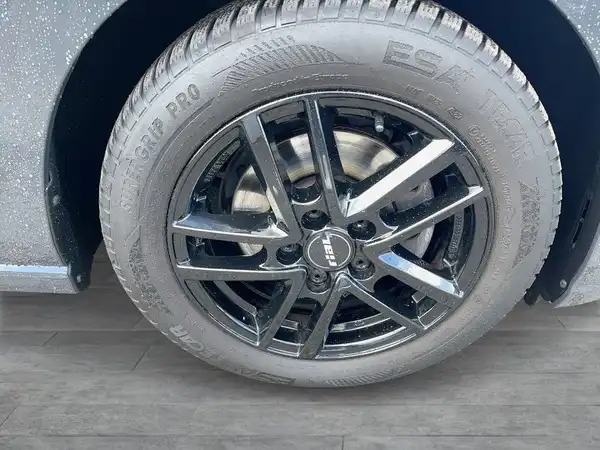 VW GOLF (7/17)