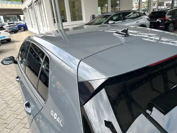 VW GOLF (13/22)
