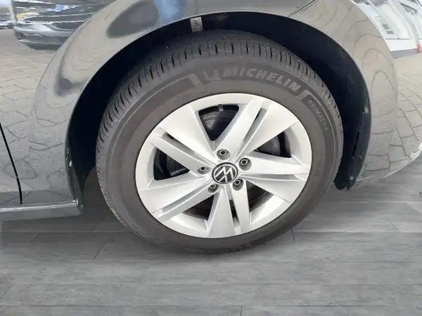 VW GOLF (5/16)