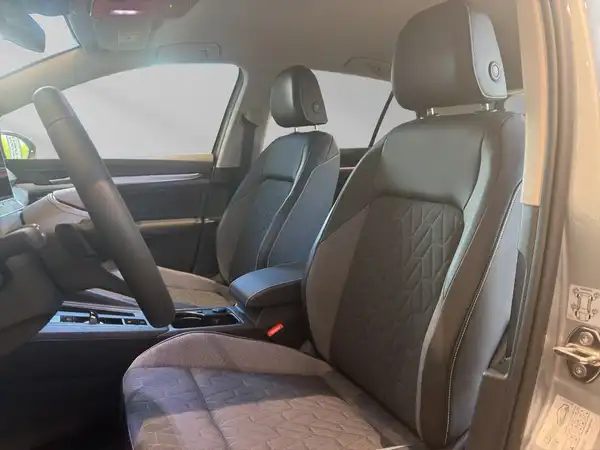 VW GOLF (12/17)