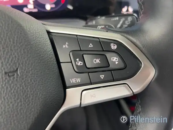 VW GOLF (11/17)