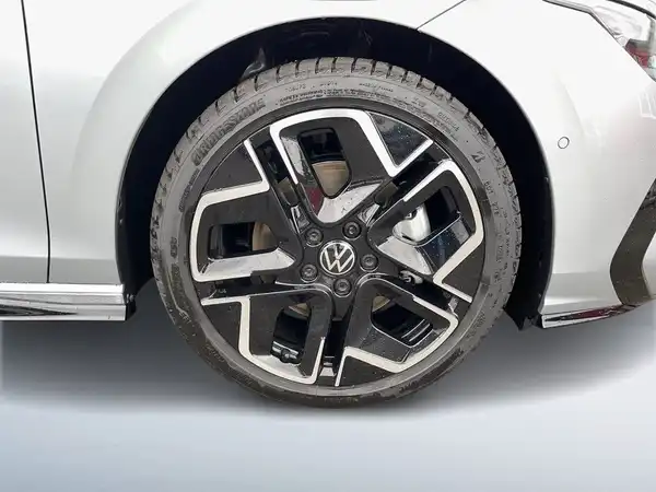 VW GOLF VARIANT (7/16)