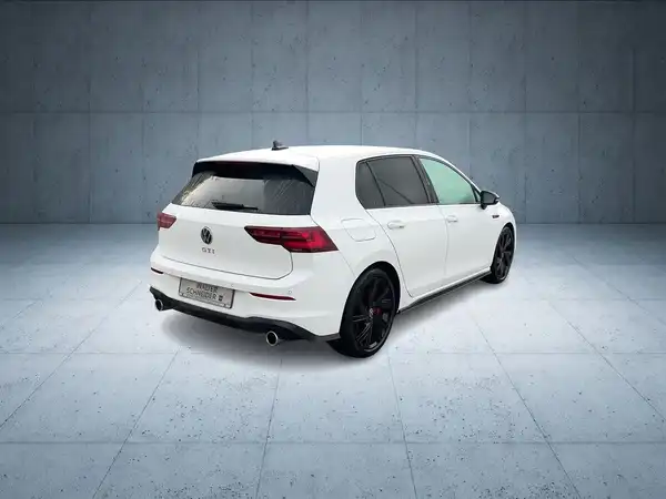 VW GOLF GTI (6/22)