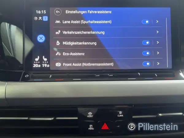 VW GOLF (11/18)