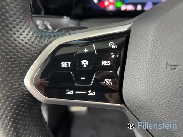 VW GOLF VARIANT (9/16)