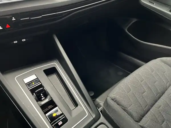 VW GOLF (15/16)