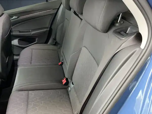 VW GOLF (8/16)
