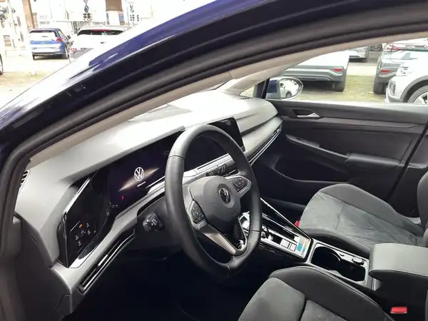 VW GOLF VARIANT (14/17)