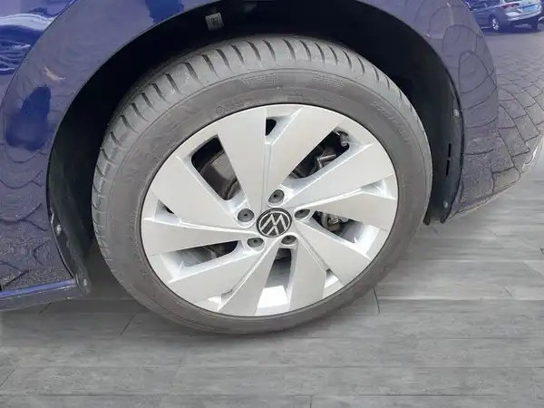 VW GOLF VARIANT (6/17)