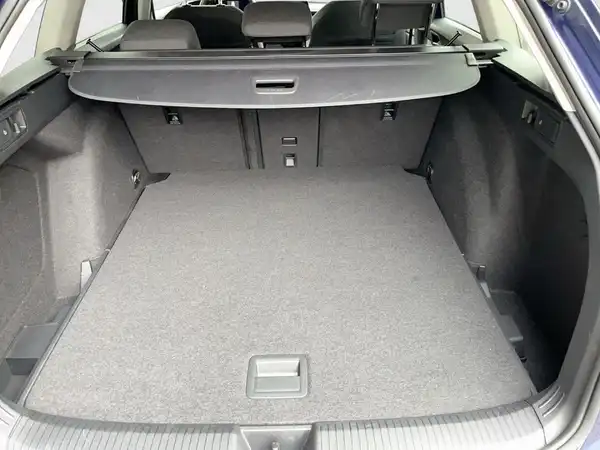 VW GOLF VARIANT (10/17)