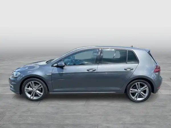 VW GOLF (2/19)