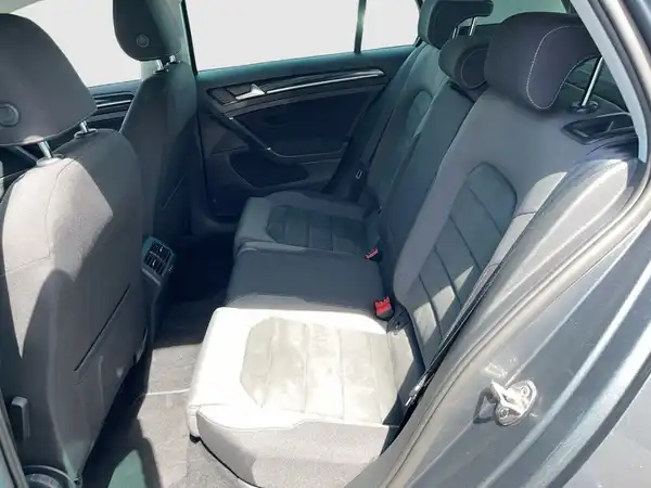 VW GOLF (12/19)