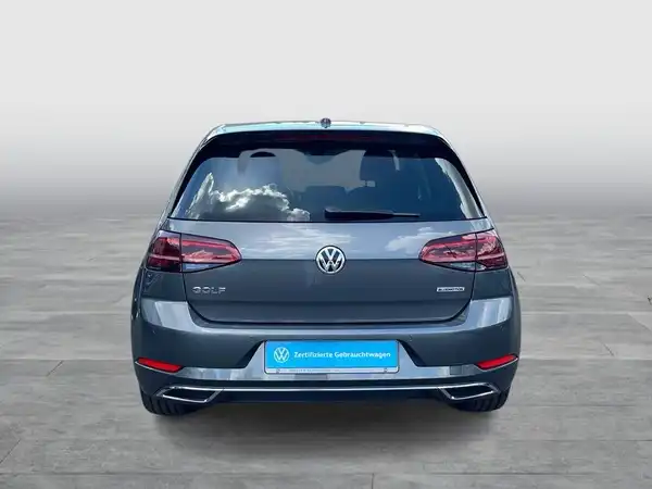 VW GOLF (4/19)
