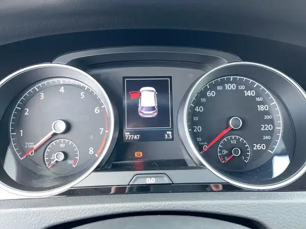 VW GOLF (10/19)