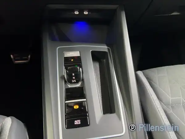 VW GOLF VARIANT (13/19)