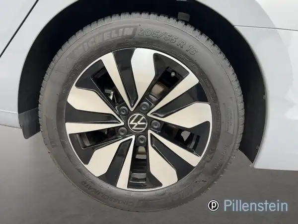 VW GOLF VARIANT (4/19)