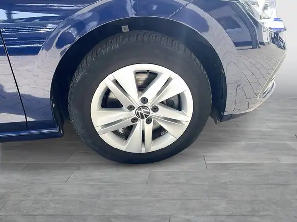VW GOLF VARIANT (6/17)