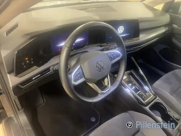 VW GOLF VARIANT (8/17)